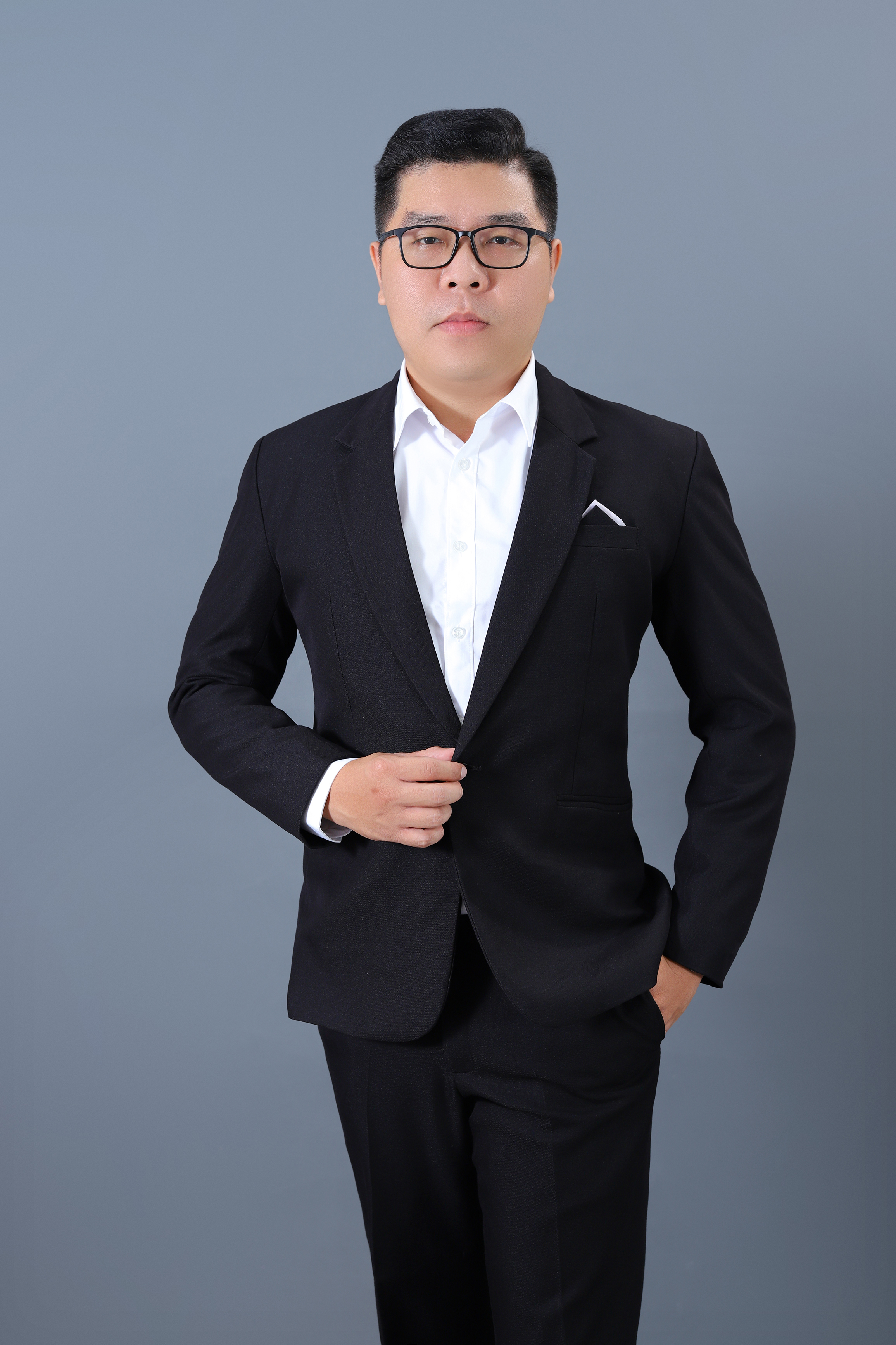 Cho Thuê Vest Nam Mặc Sự Kiện Tại Quận 12