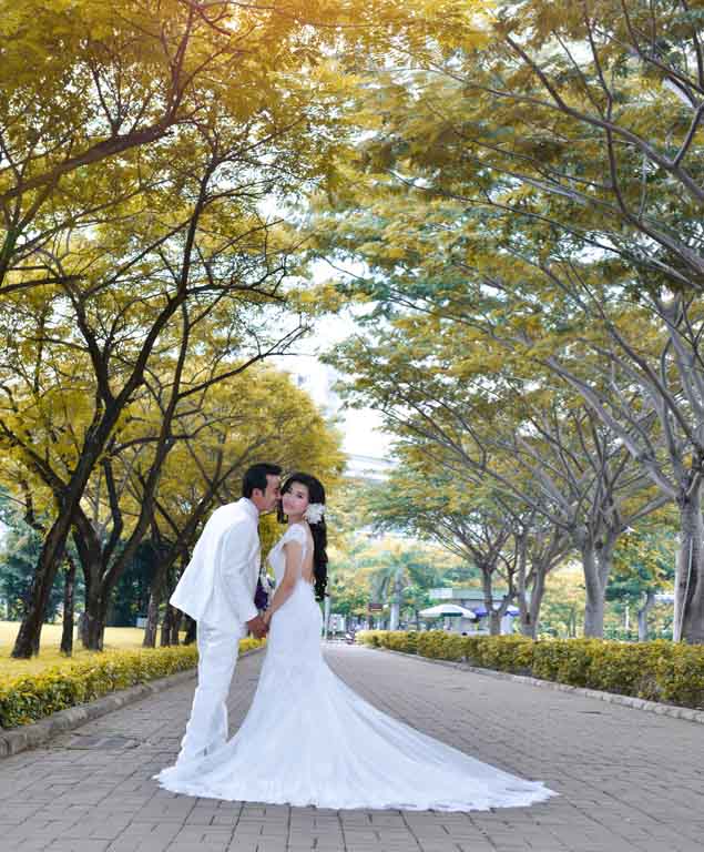 Không cần đi xa vẫn có những bộ ảnh cưới đẹp tại nội thành Sài Gòn